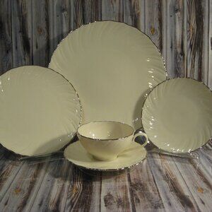 LENOX WEATHERLY FIVE PIECE PLACE SETTING - USA!